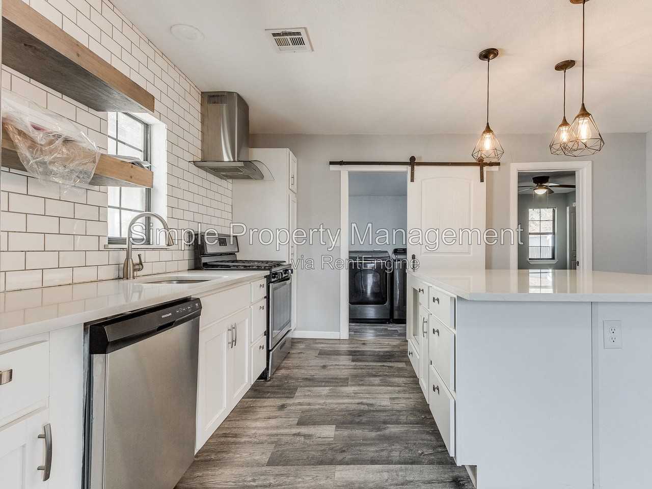 2343 Nw 20th St - Photo 7 of 27