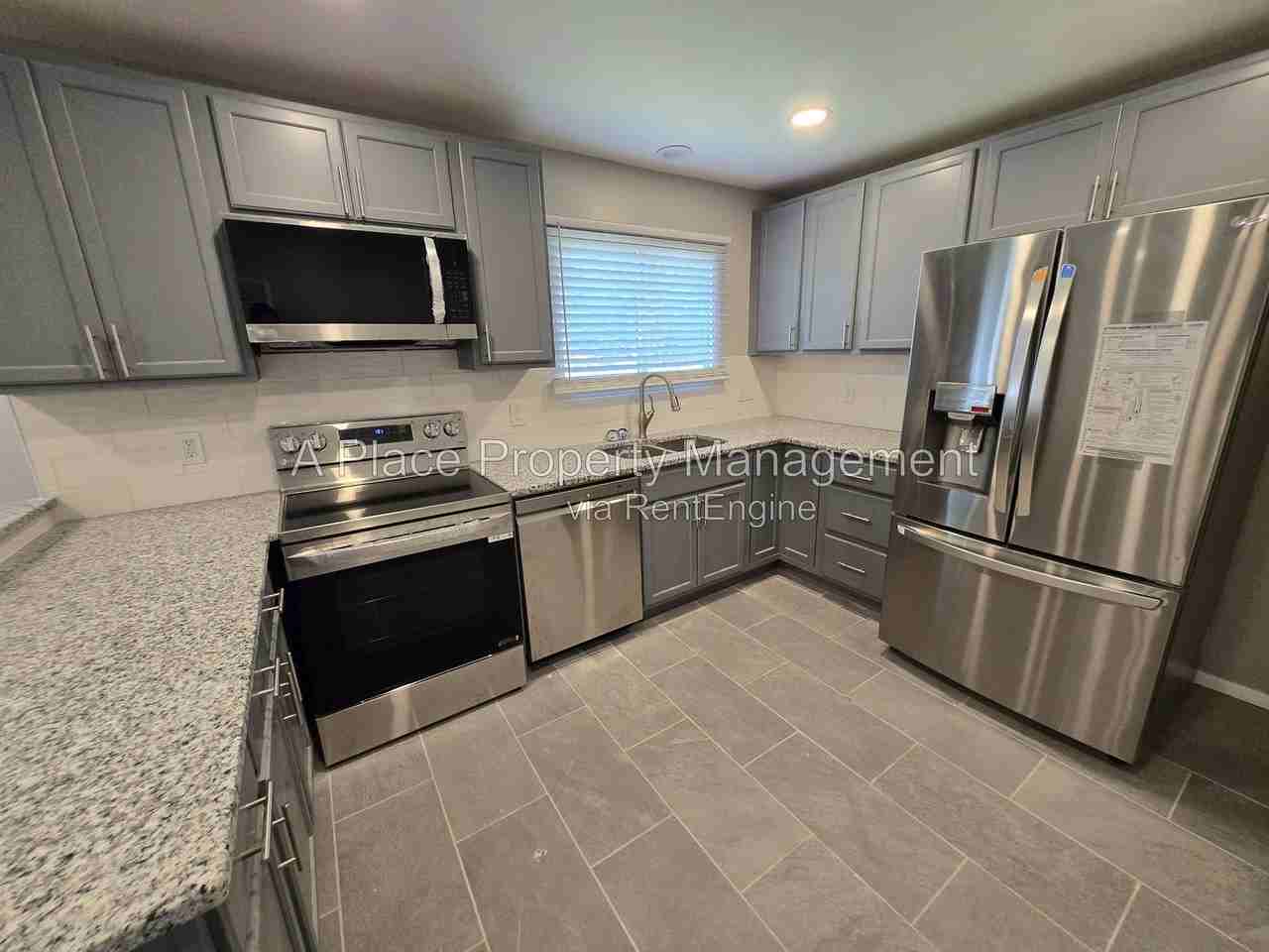 7563 Georgetown Dr - Photo 6 of 15