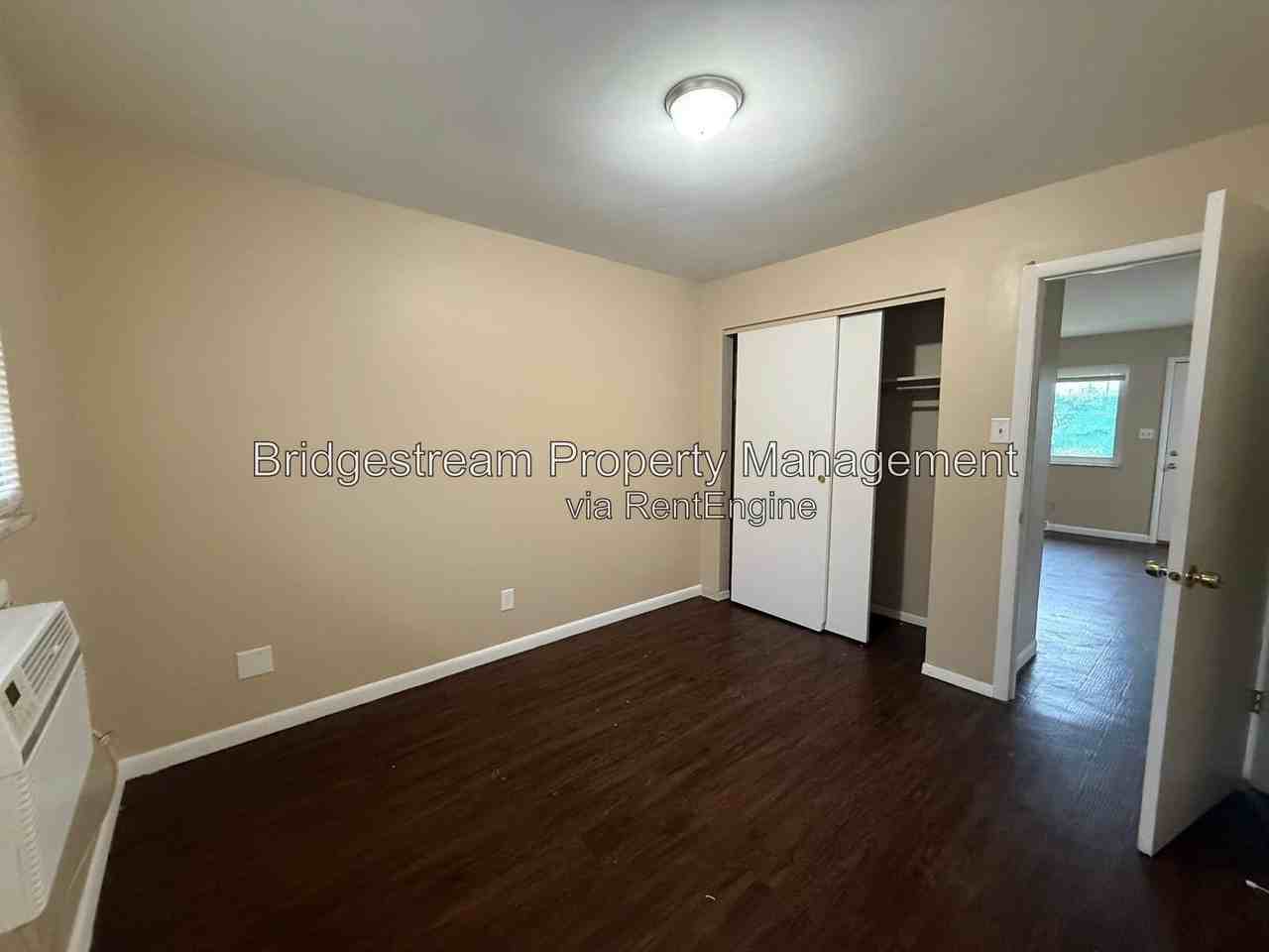 1617 Barling Ave #2 - Photo 5 of 6