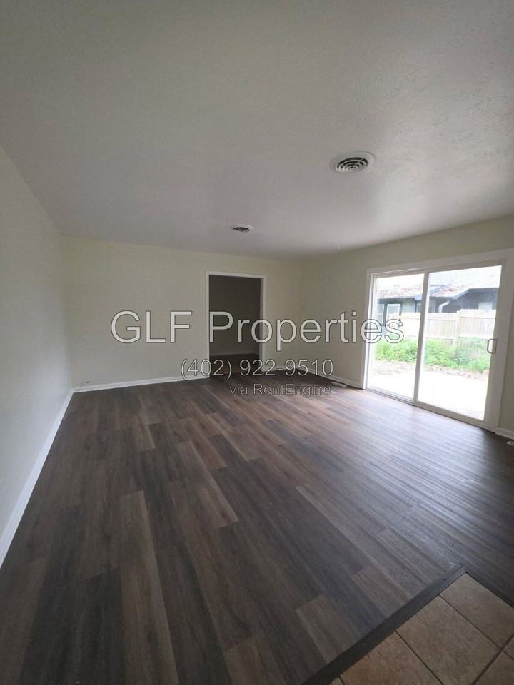 605 N 13th St - Photo 2 of 8