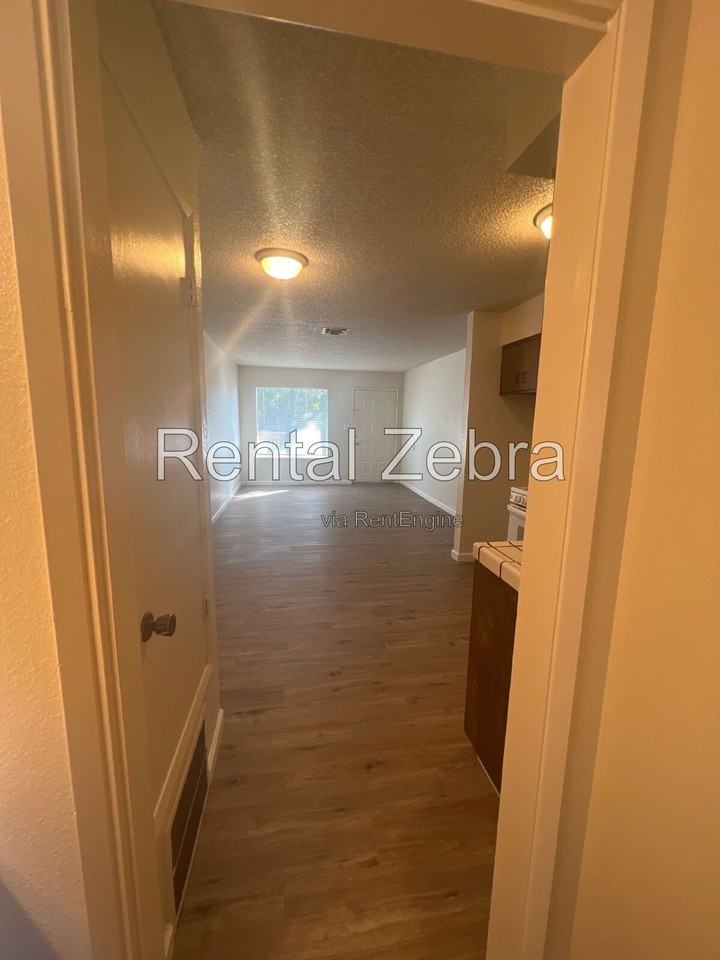 1191 Kelso St - Photo 4 of 12