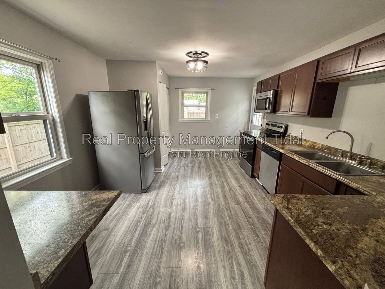 602 Burksdale Rd - Photo 5 of 16