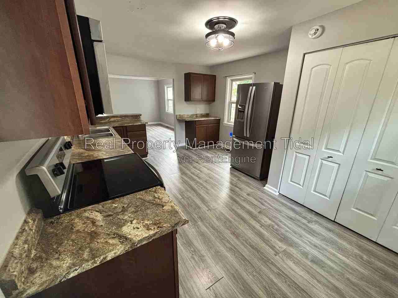 602 Burksdale Rd - Photo 6 of 16