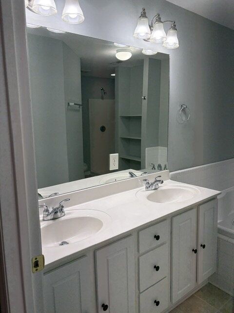 2205 Locksley Woods Dr #F - Photo 3 of 31
