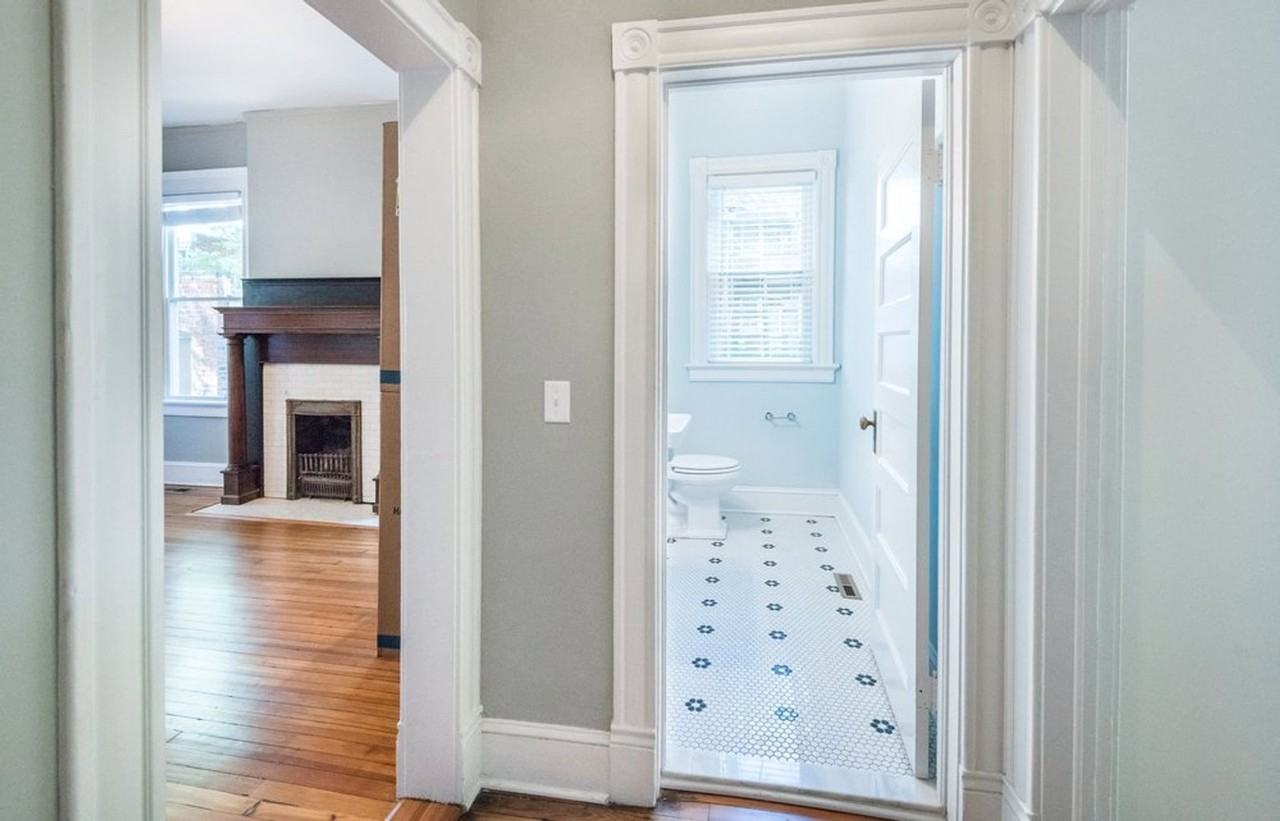 104 N Vine St - Photo 4 of 16