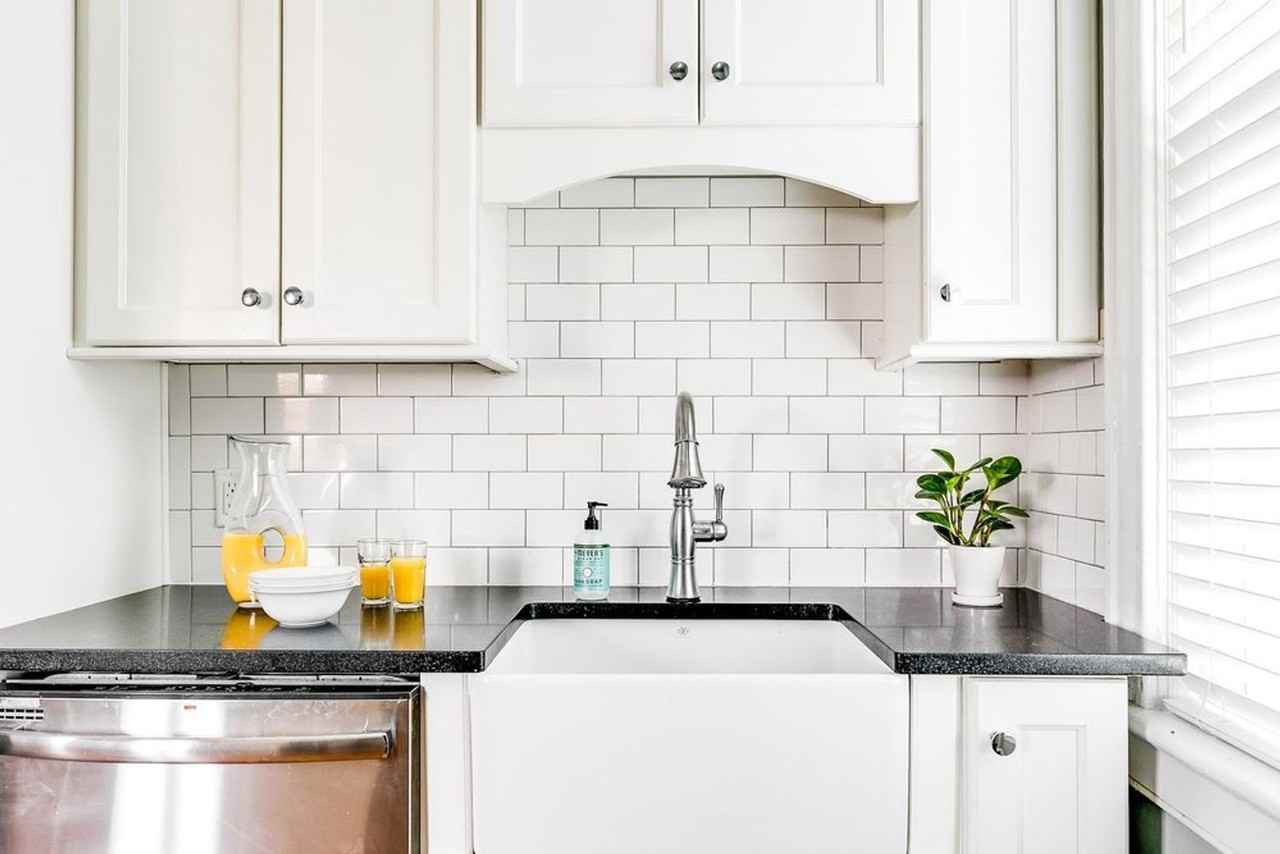 104 N Vine St - Photo 7 of 16