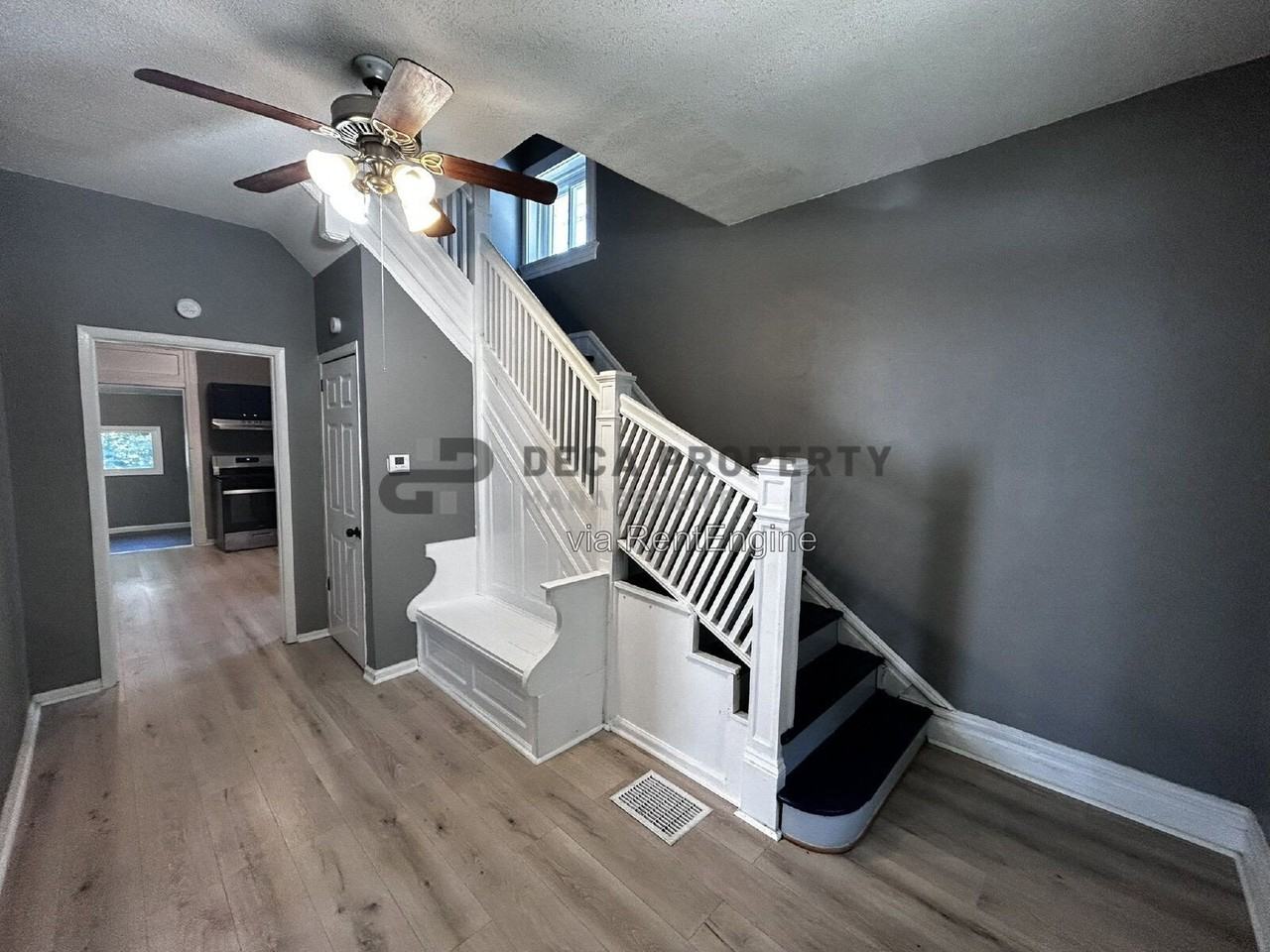1555 Salerno Dr - Photo 2 of 23