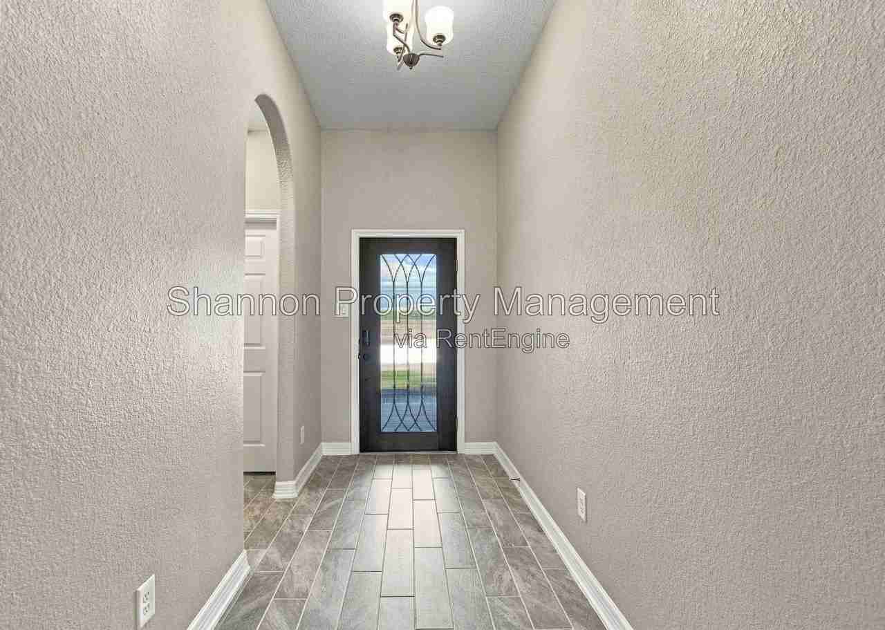 11022 Sarah Bluff Ln - Photo 6 of 45
