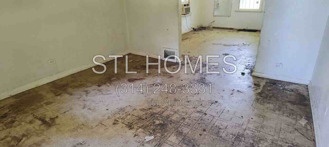 5257 Alcott Ave - Photo 2 of 10
