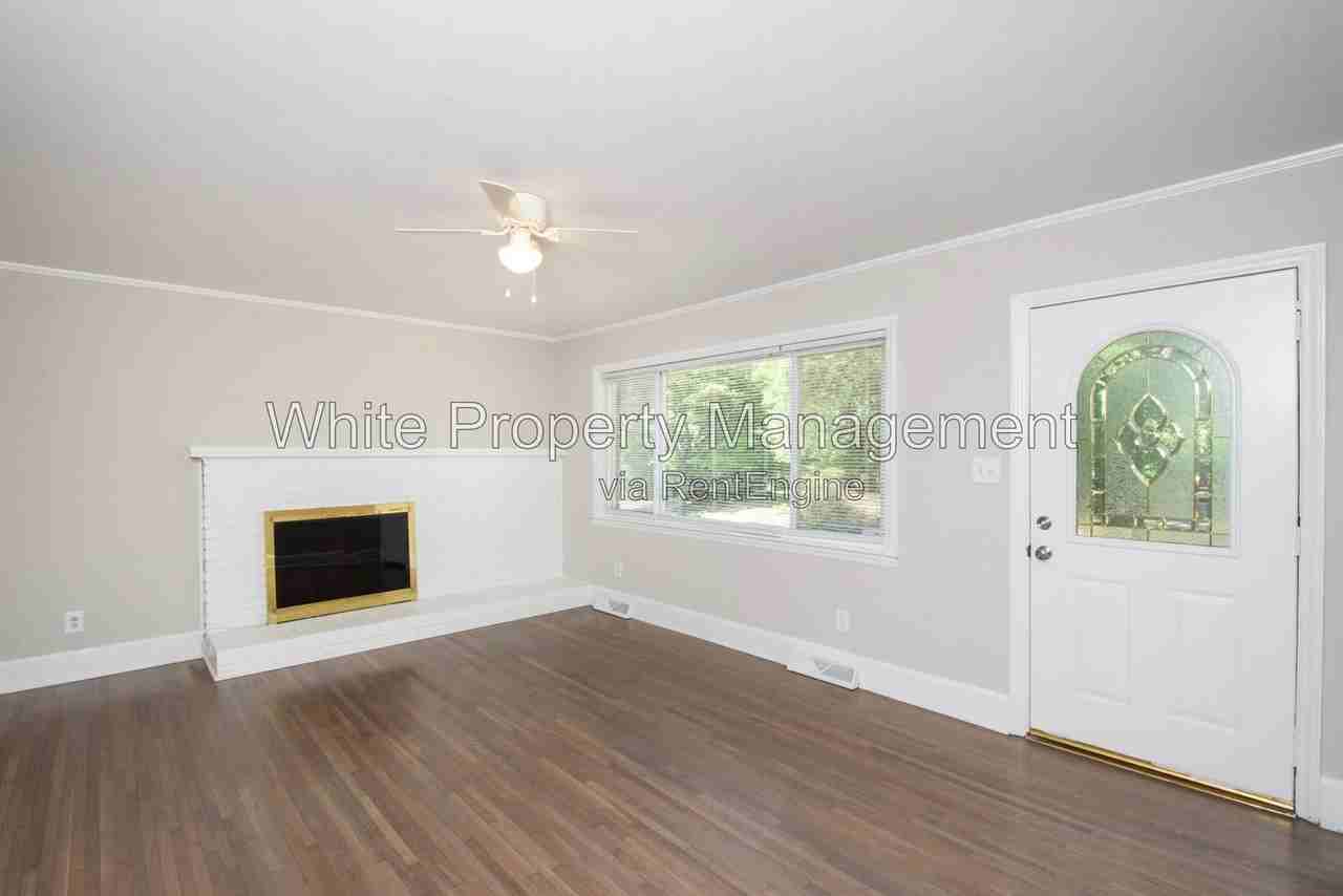 2517 Heywood Ave - Photo 2 of 30