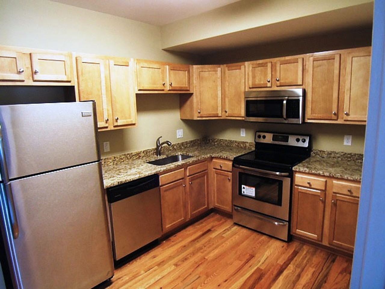 16 Chittenden Ave - Photo 7 of 14