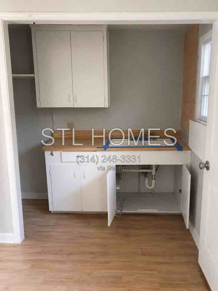 152 Segura Ave #1 - Photo 6 of 23