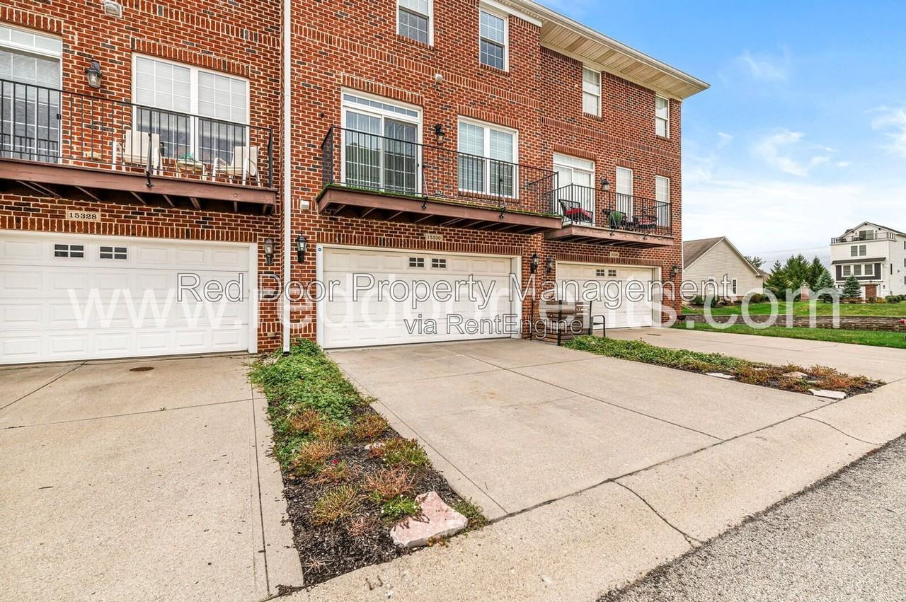 15330 Mystic Rock Dr - Photo 3 of 39