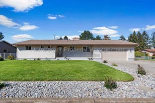 219 N Mitchell Dr - Photo 1 of 1