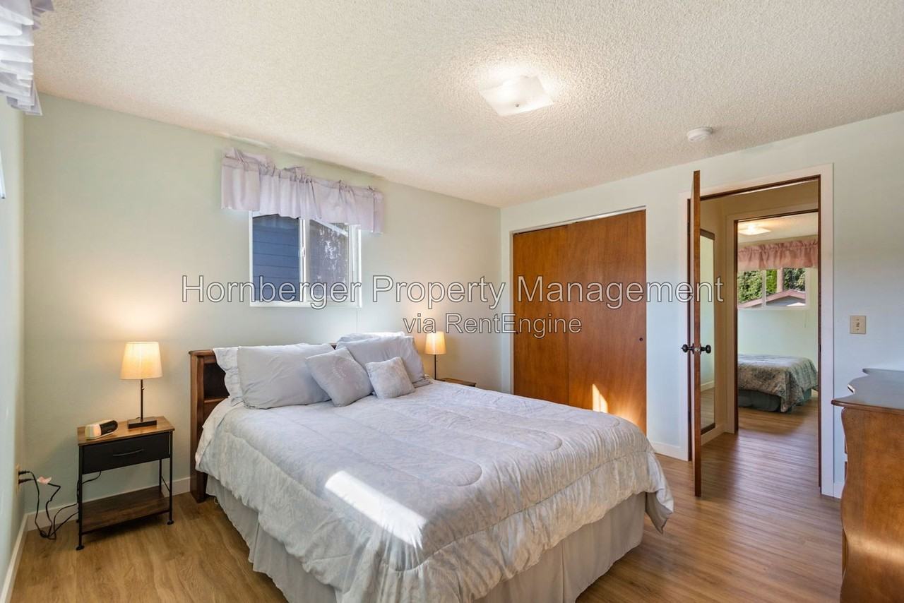 219 N Mitchell Dr - Photo 7 of 18