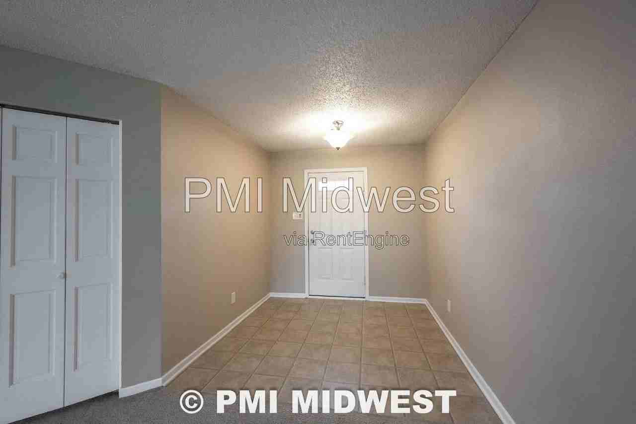 2143 Olympia Dr - Photo 2 of 49