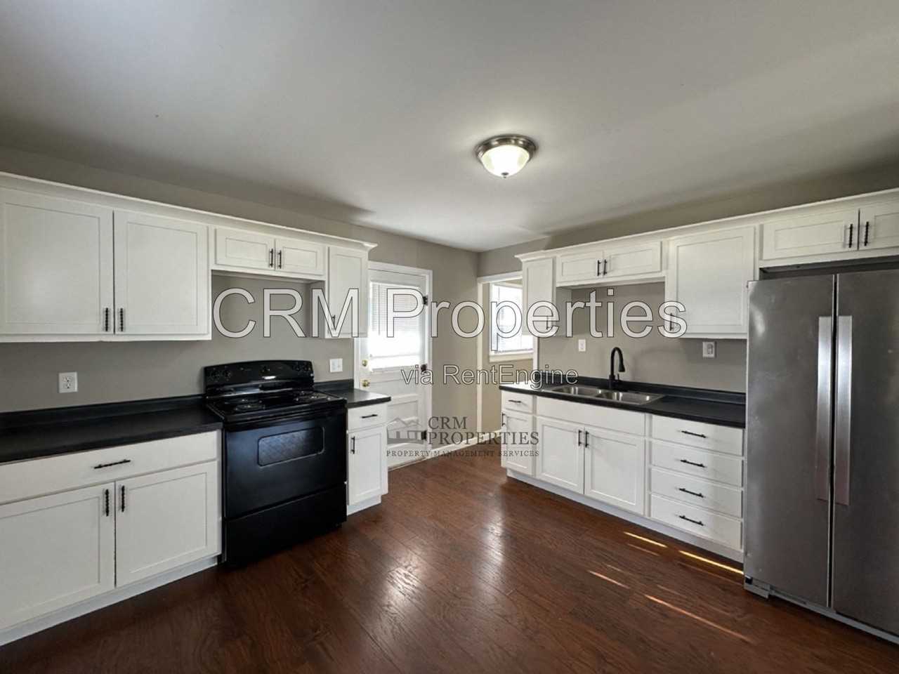 1417 W Broadway St - Photo 6 of 17