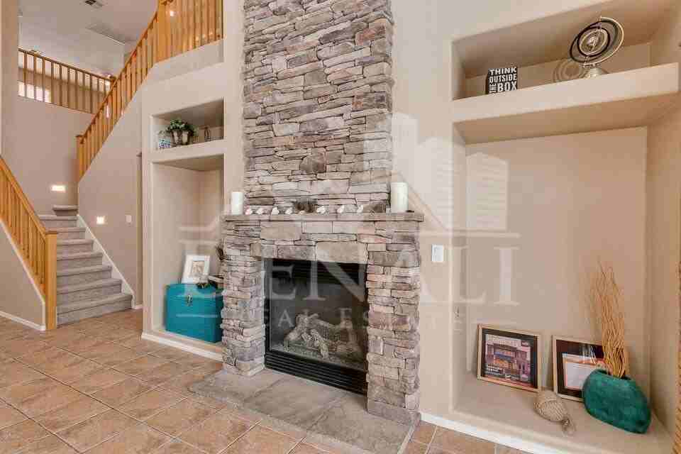 44327 W Oster Dr - Photo 4 of 17