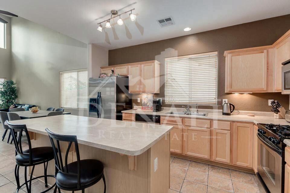 44327 W Oster Dr - Photo 6 of 17