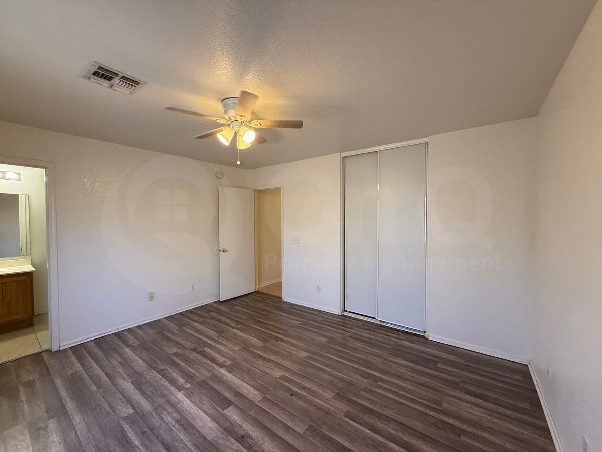 1174 E Silversmith Trl - Photo 7 of 14