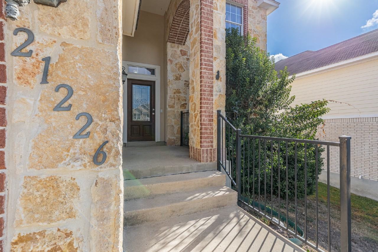 21226 Villa Valencia - Photo 3 of 44