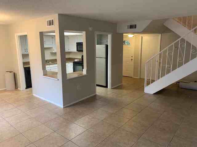 9 Hidden Cove Cir - Photo 6 of 11