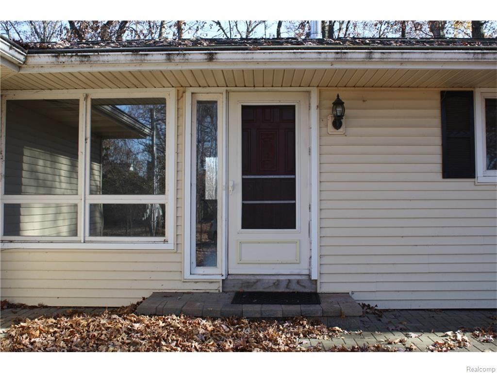 265 W Peterson Dr - Photo 3 of 22