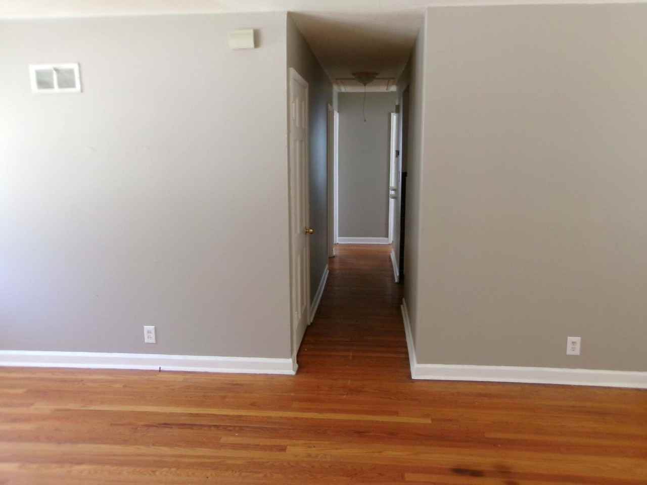 1138 Bosworth Dr - Photo 3 of 11