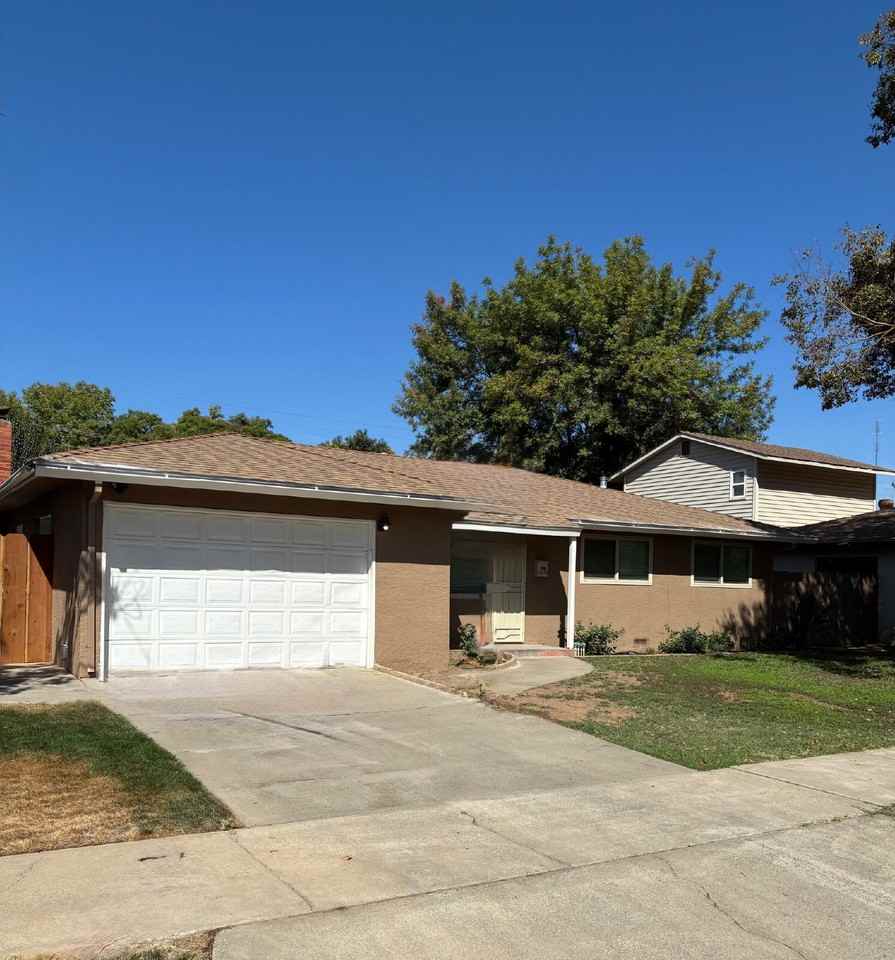 2653 Agnes Way - Photo 3 of 32
