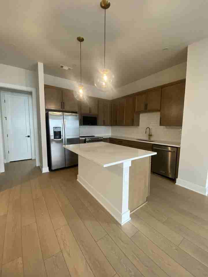 4102 Indiana Ave - Photo 6 of 28
