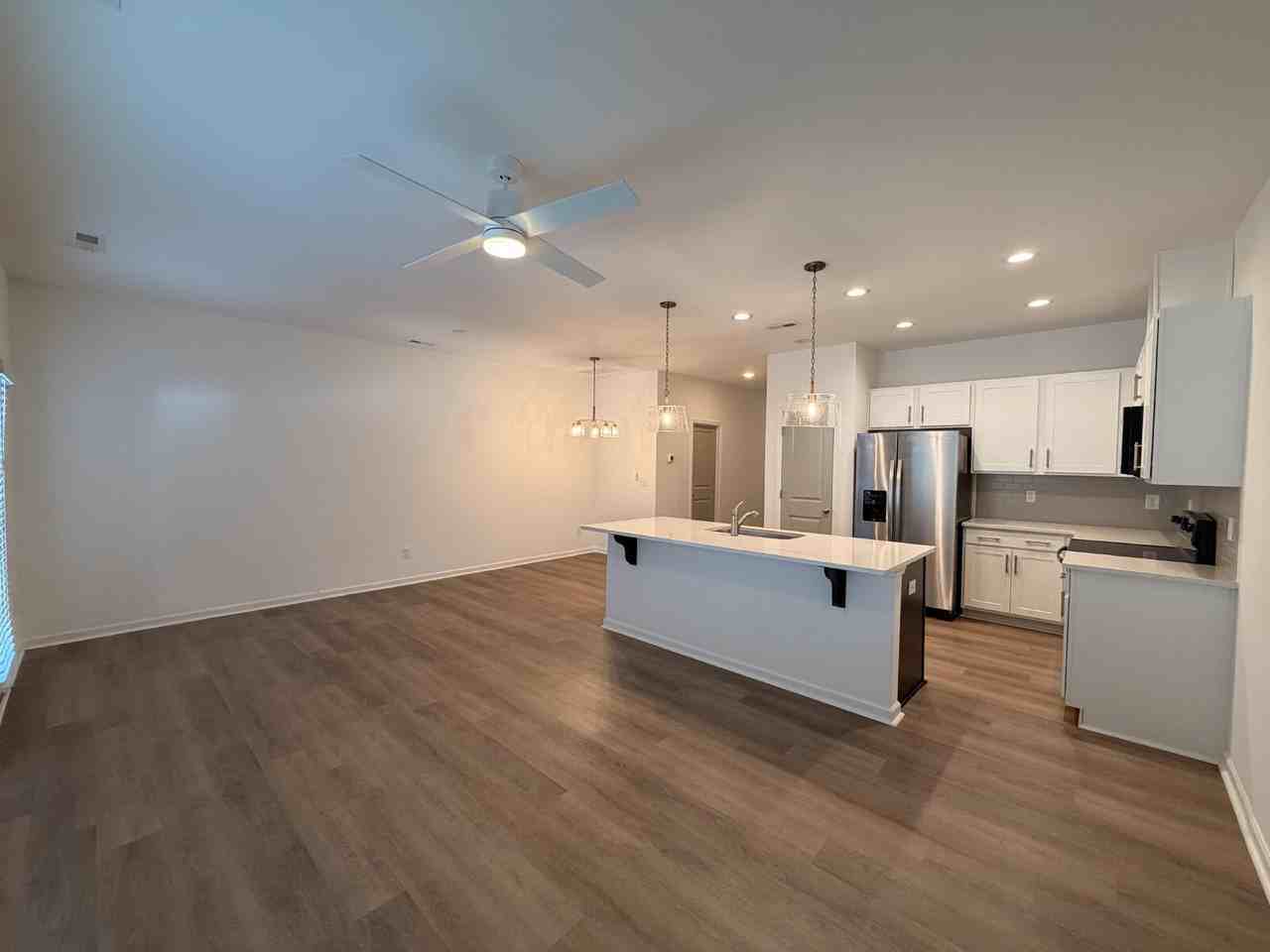 1 N Lenny Dr - Photo 3 of 20