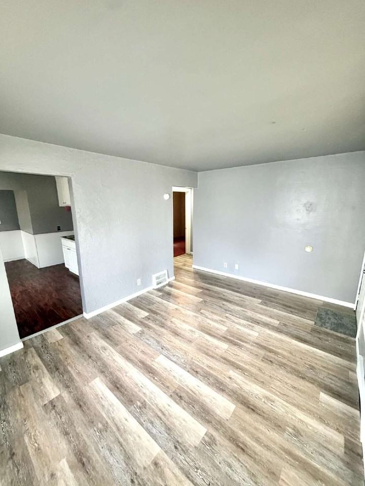 3413 Clairmont St - Photo 2 of 14