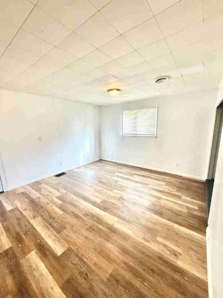 987 S Ballenger Hwy - Photo 6 of 17