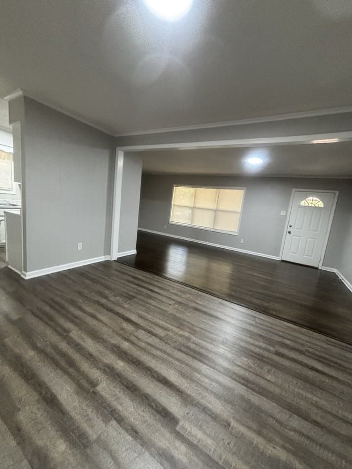 3251 Aden St - Photo 6 of 21