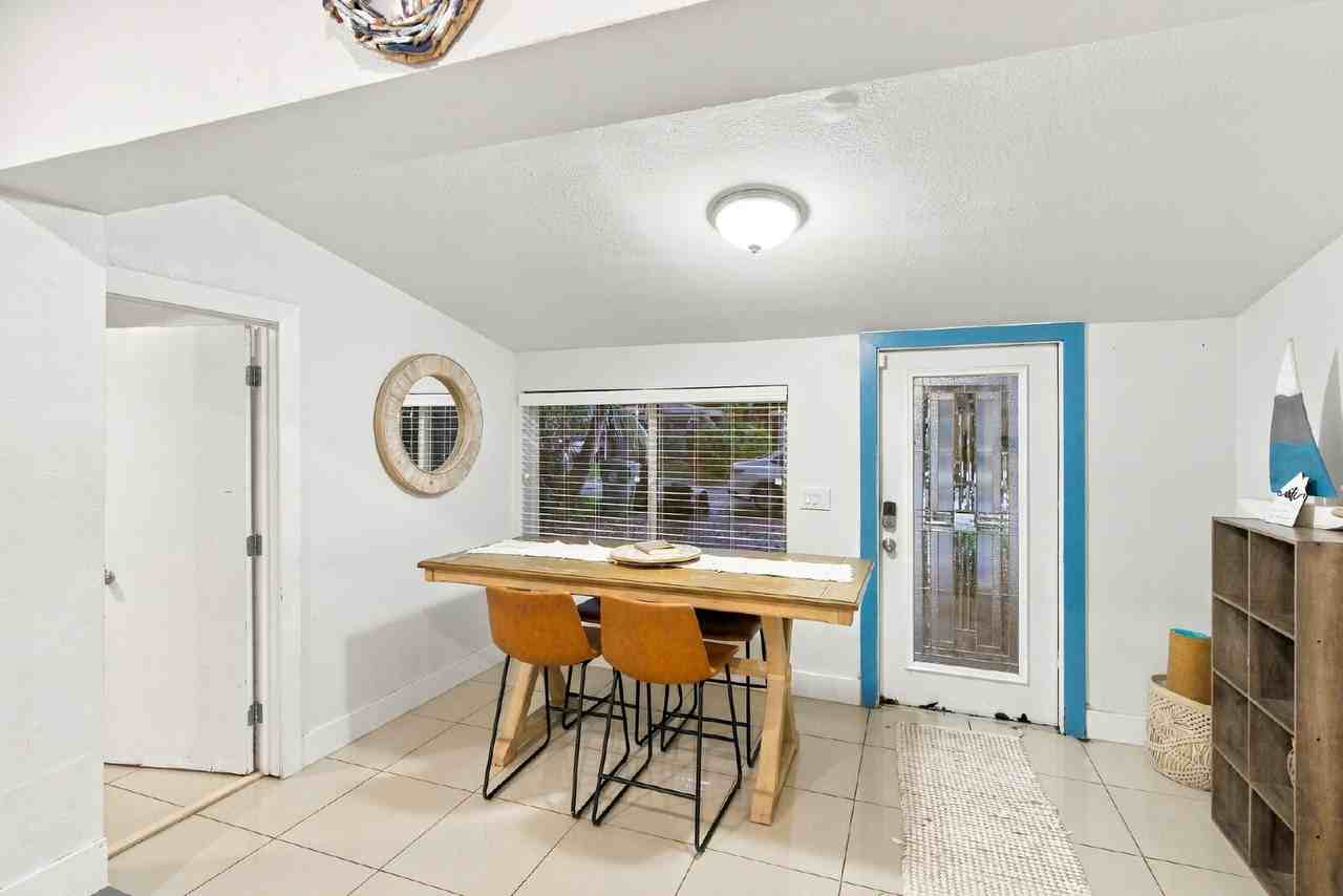 1243 Nw 3rd Ave - Photo 2 of 15
