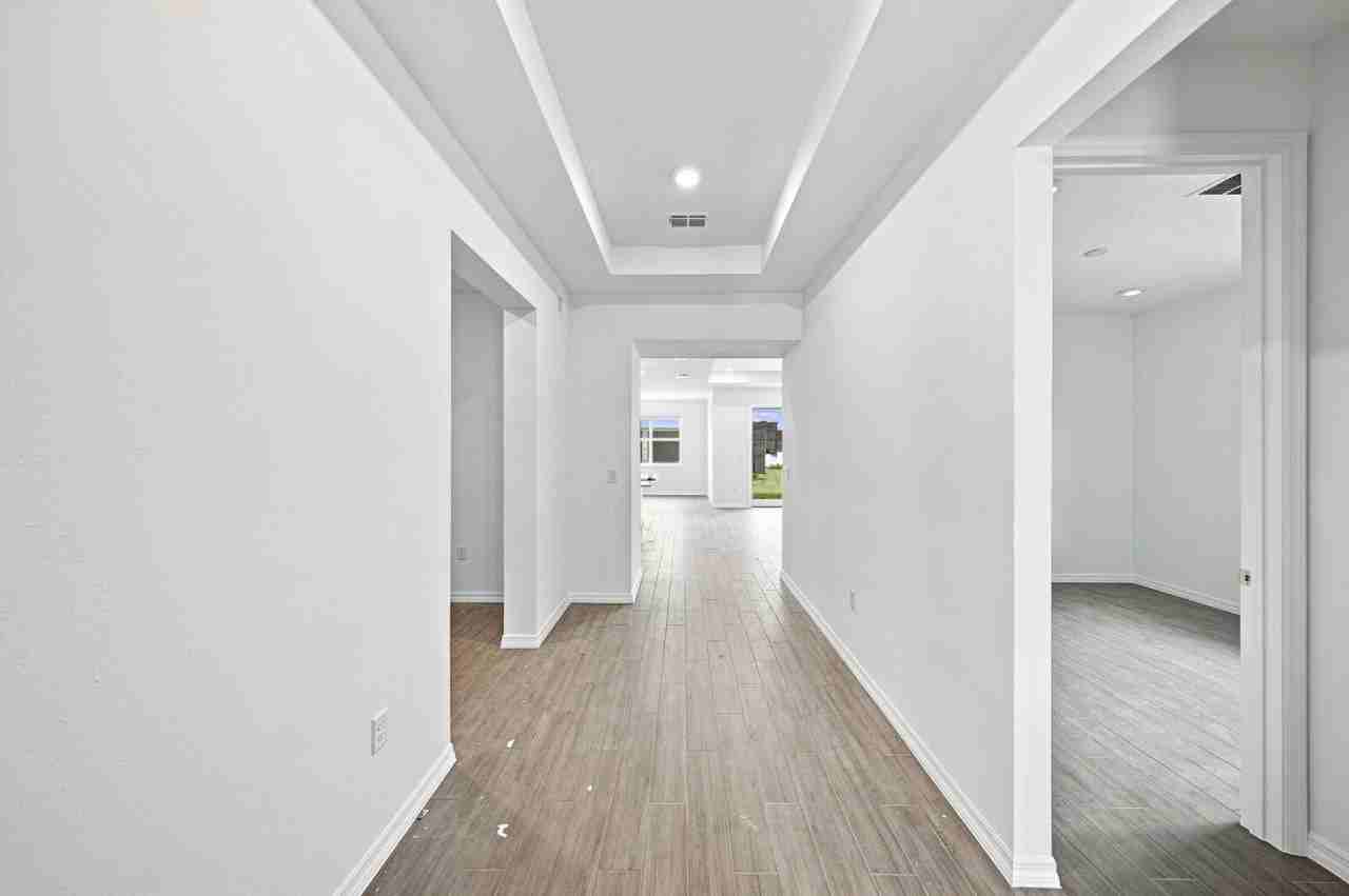 7195 Sw 52nd Ln - Photo 2 of 26