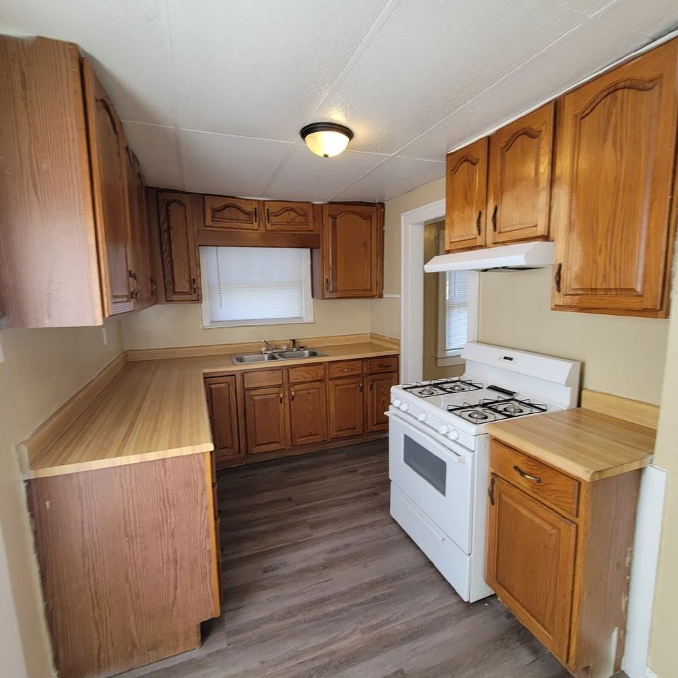 1233 Ingomar St - Photo 6 of 7