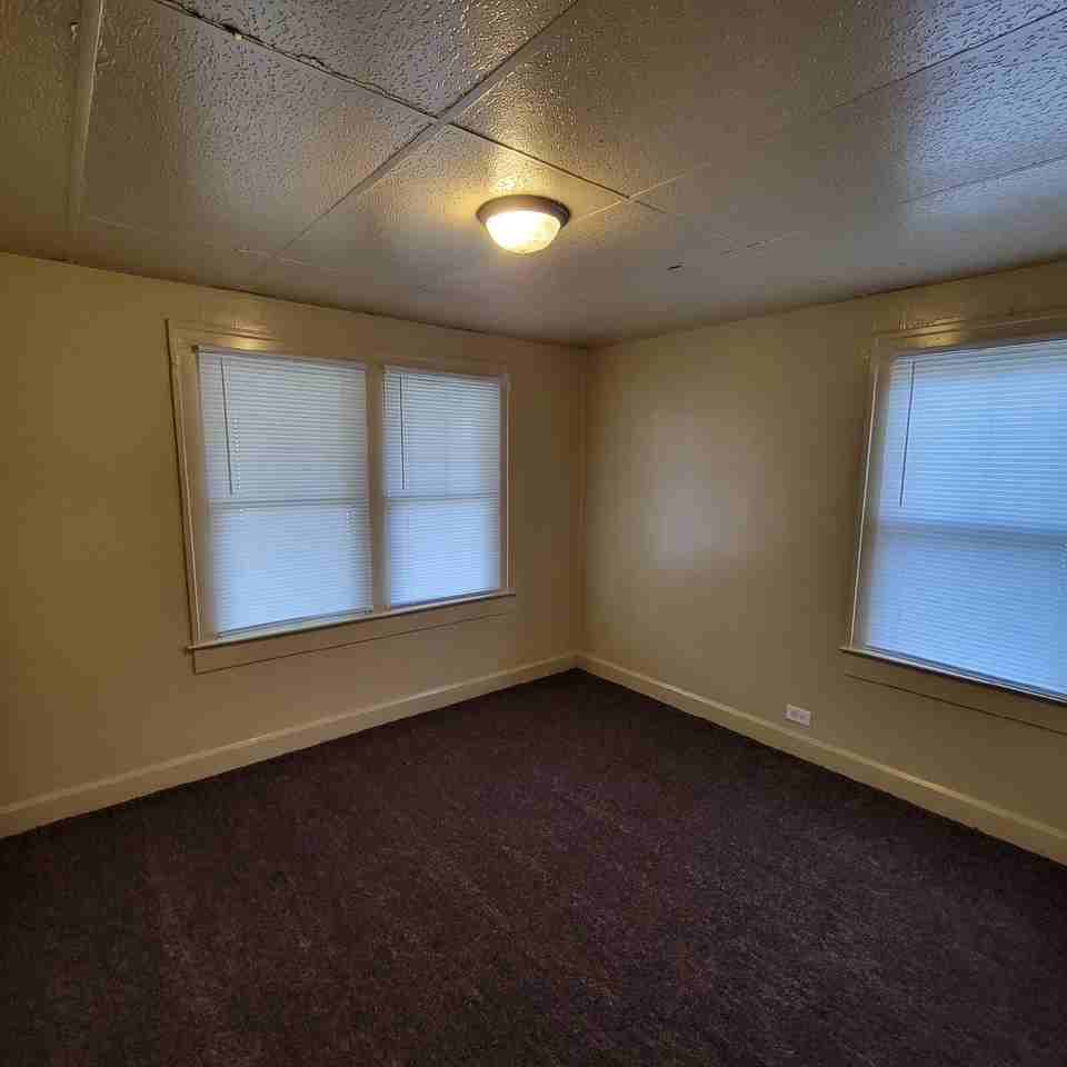1233 Ingomar St - Photo 7 of 7