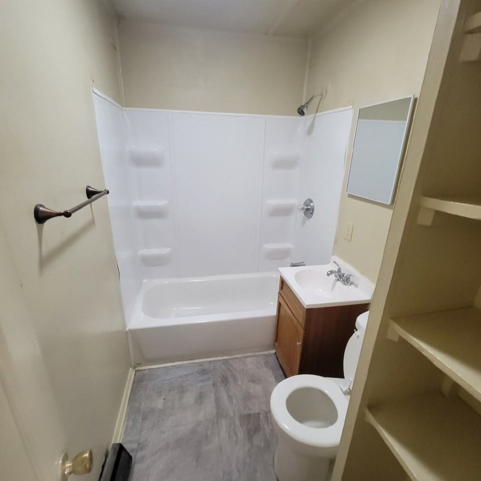 1427 N Tremont St - Photo 4 of 6
