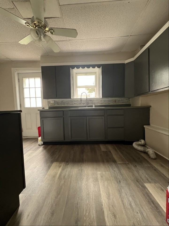 321 W Central Ave - Photo 3 of 12