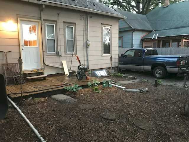 504 E Elm St - Photo 2 of 2