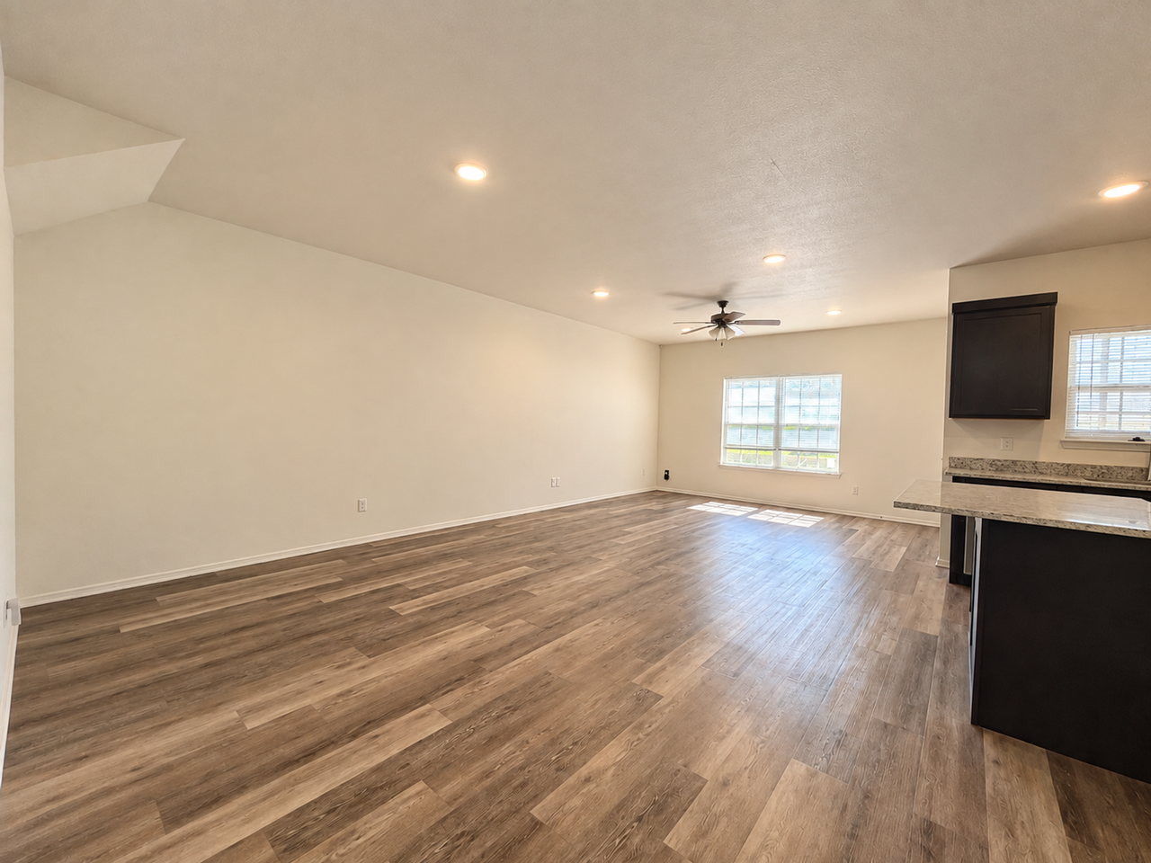4235 W Santa Fe Street - Photo 5 of 26