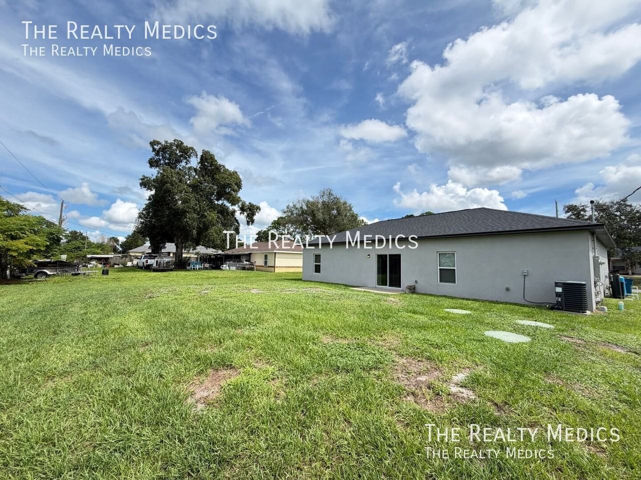 550 Higgs Ave Nw - Photo 4 of 39