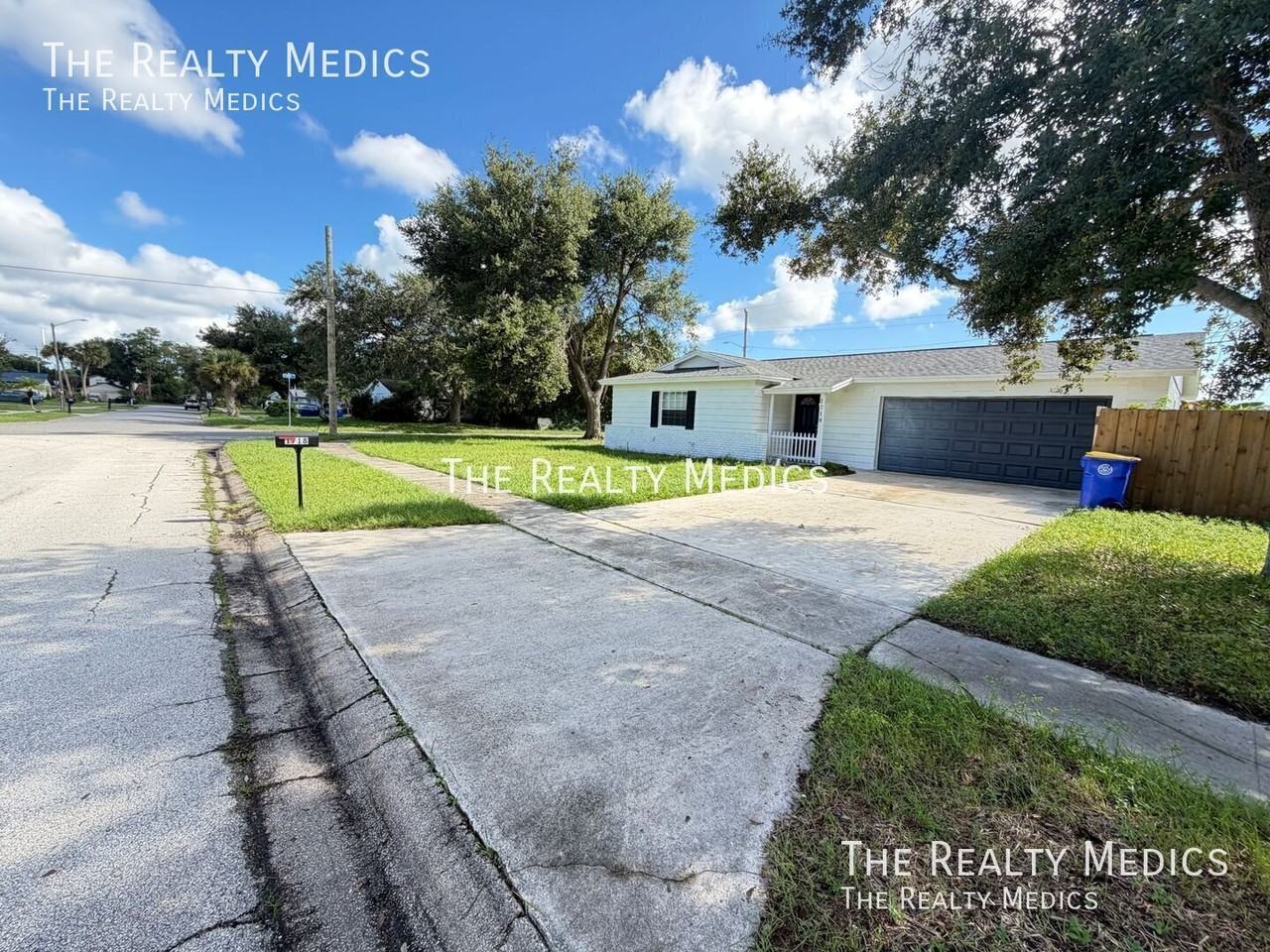 1718 Palmer Ln - Photo 2 of 38