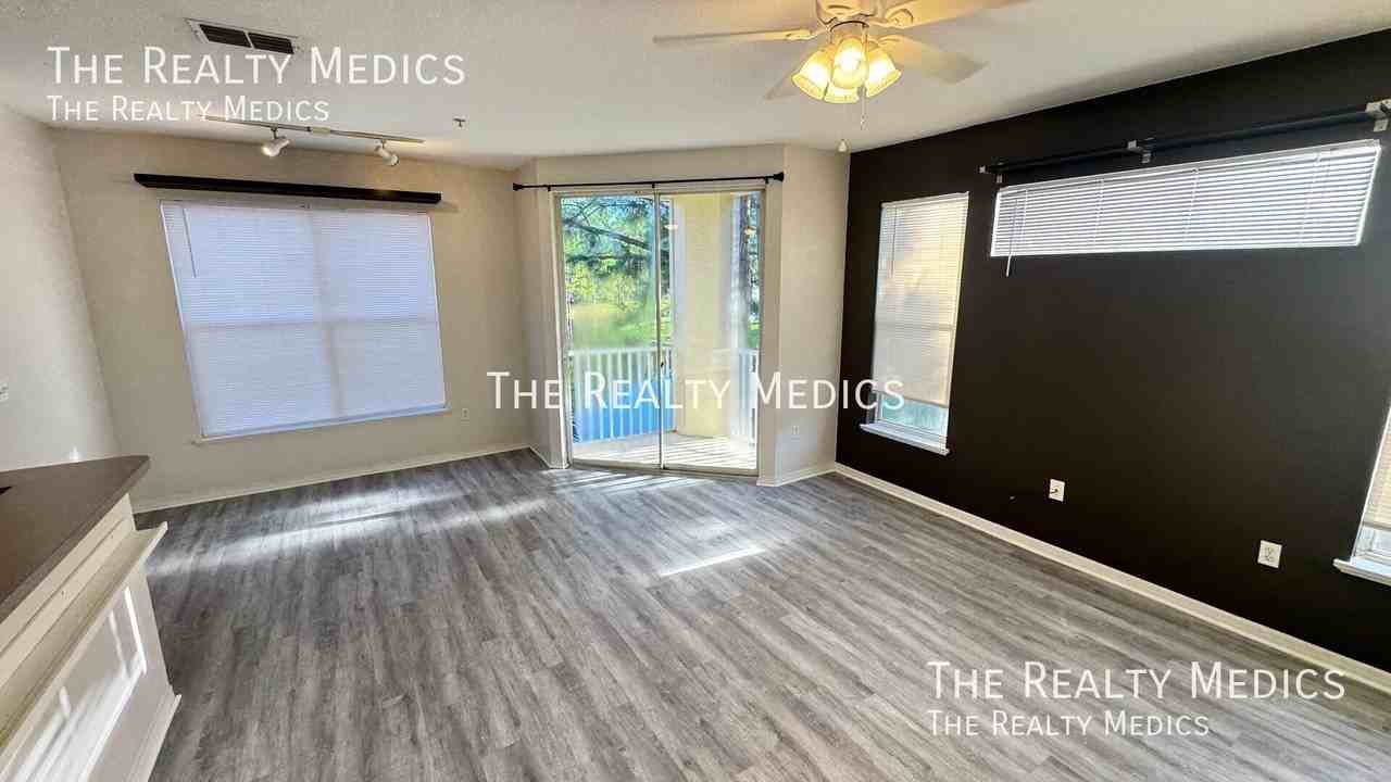 8913 Legacy Ct #212 - Photo 5 of 21