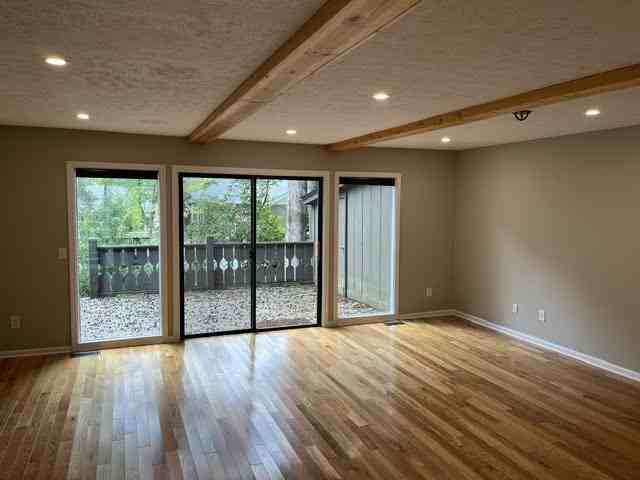88 Laurelwood Cir W #10 - Photo 5 of 16
