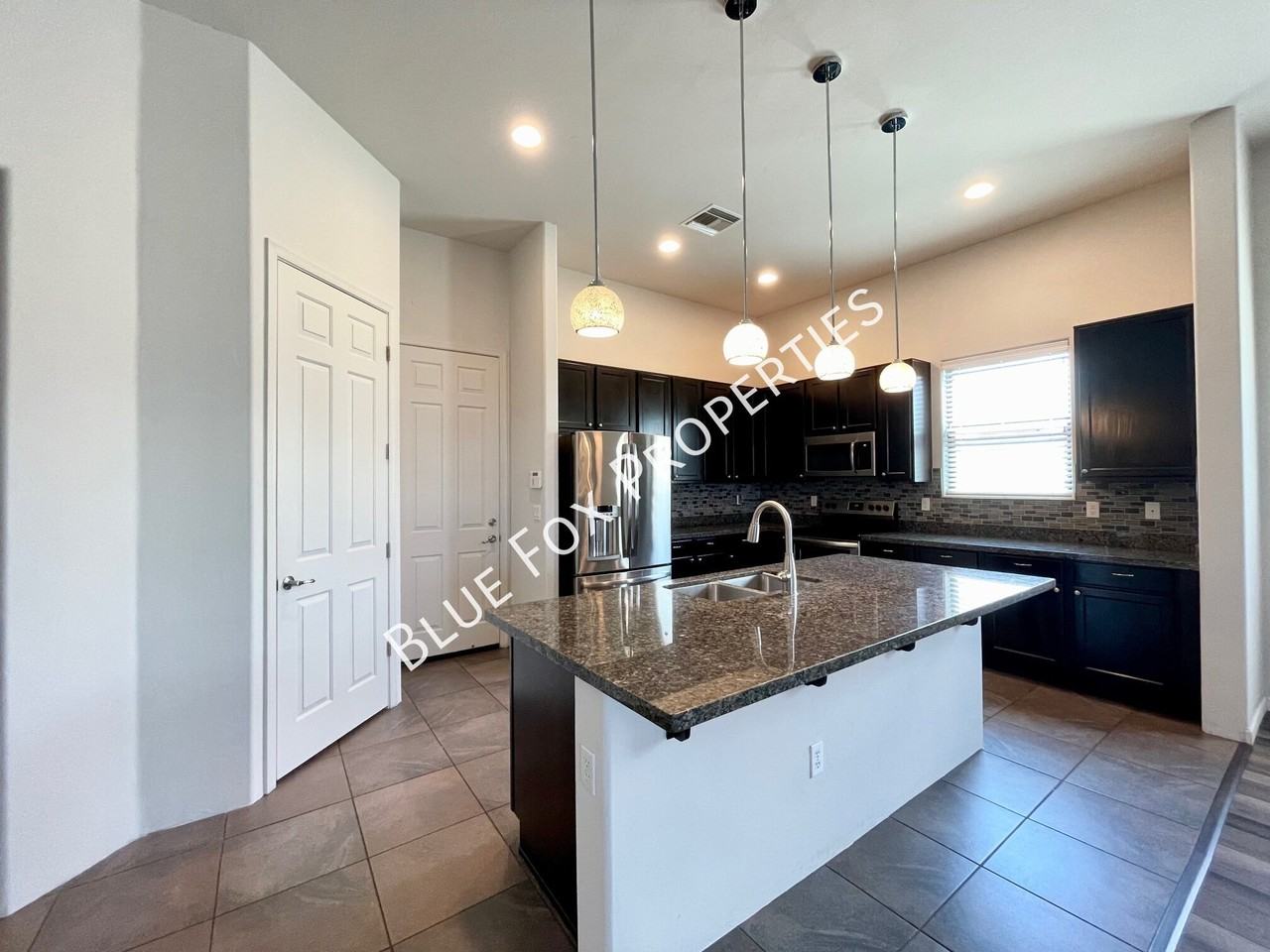 3980 W Kiley Ct - Photo 2 of 38