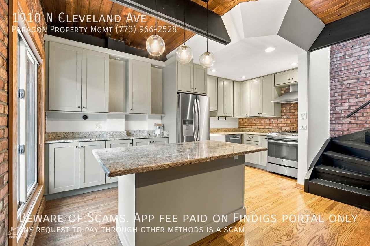 1910 N Cleveland Ave - Photo 3 of 18