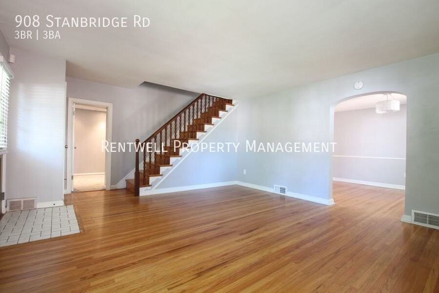908 Stanbridge Rd - Photo 5 of 20