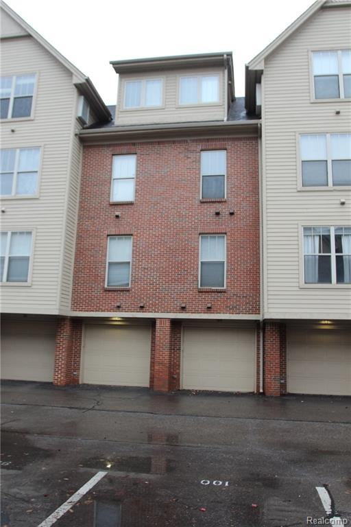 166 Tiffany Ln - Photo 2 of 16